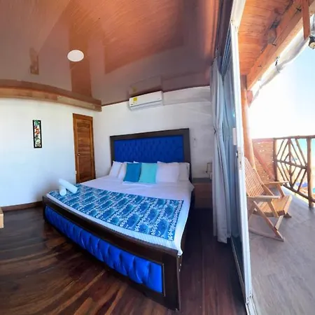 Coral Azul Hotel