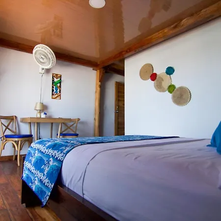 Coral Azul Hotel